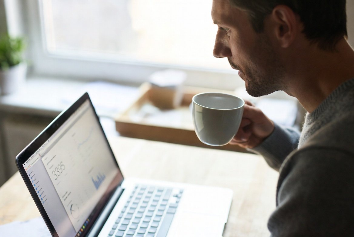 Likviditet vs. resultat: hva er egentlig forskjellen – og hvorfor bør du bry deg?